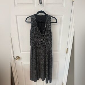 Jones Studio Black and White Polka Dot Sleeveless V-Neck Dress
